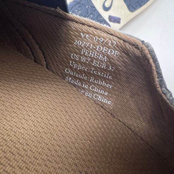 OluKai Pehuea Sneakers Womens Size 7 Navy Blue Mesh Drop-In Heel‎ Slip-On Flats - Picture 8 of 8